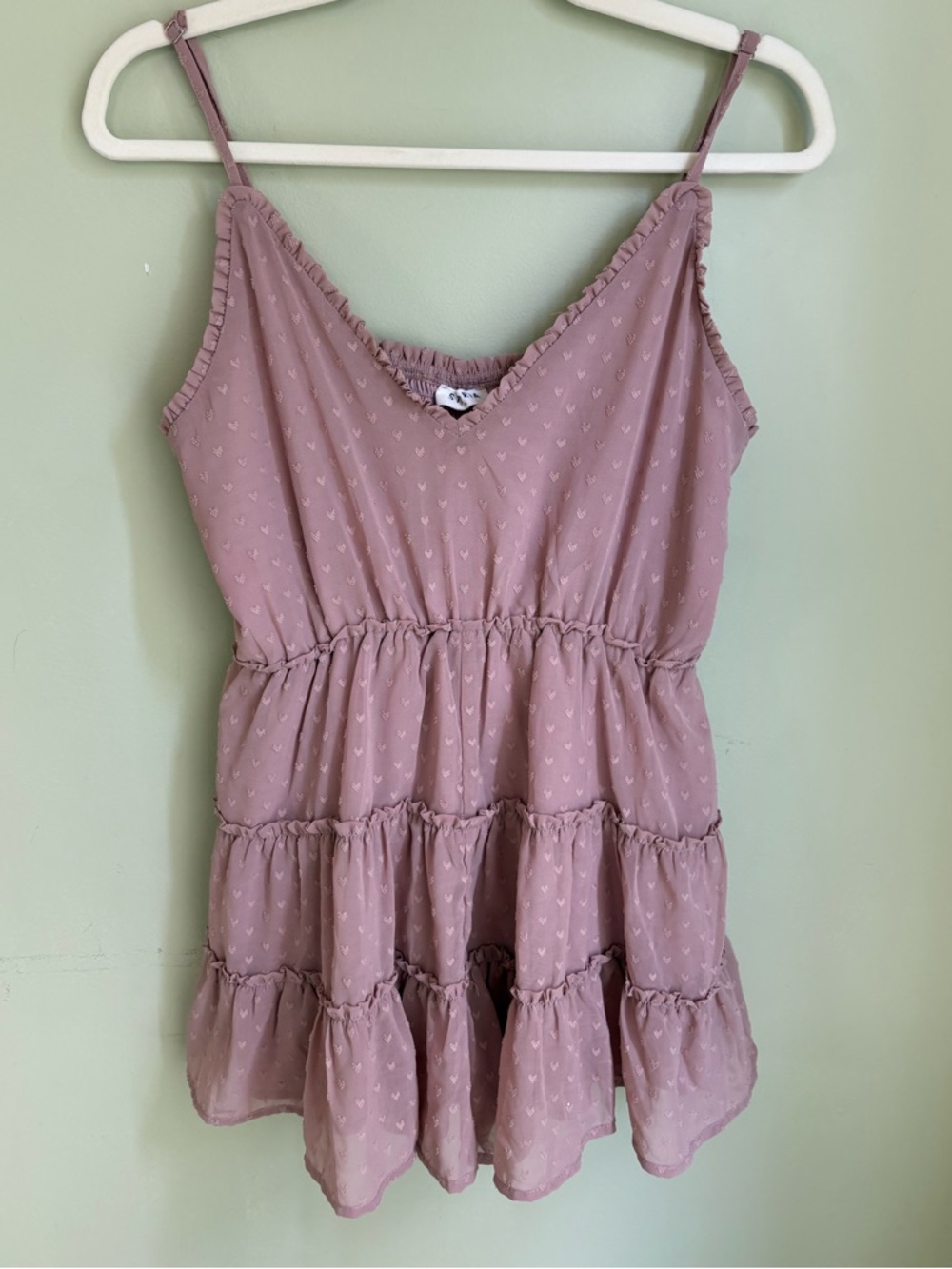 Storia sleeveless dusky pink romper size M. 3 tiers with ruched back. Very nice!